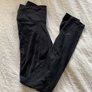 Black Nike leggings